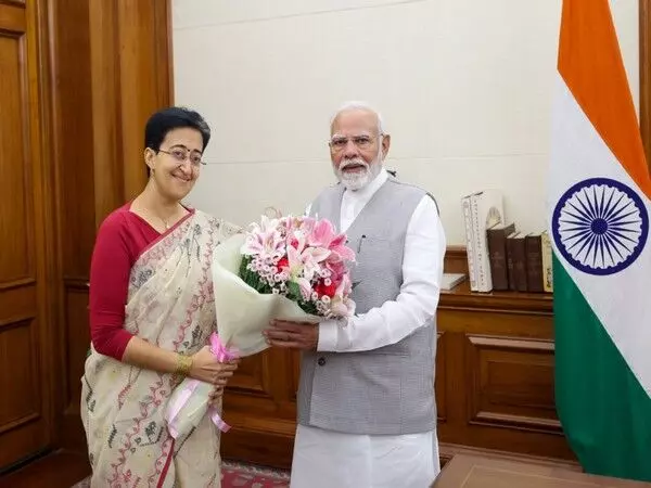 CM Atishi ने पीएम मोदी से मुलाकात की