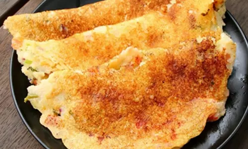 Sooji Chilla Recipe: सब्जी और पनीर से भरा झटपट बनाएं सूजी चीला