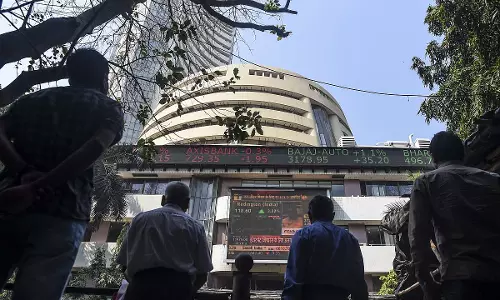 शीर्ष 10 मूल्यवान कंपनियों में से 7 का बाजार मूल्यांकन 1.22 लाख करोड़ रुपये से अधिक घटा