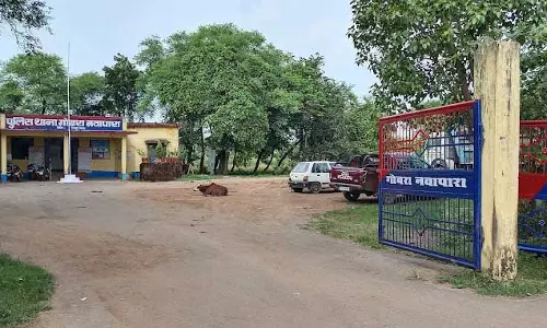 रायपुर: रात 11 बजे बहू पर टूट पड़े ससुराल वाले, बेरहमी से पीटा रायपुर: रात 11 बजे बहू पर टूट पड़े ससुराल वाले, बेरहमी से पीटा