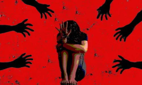 दिल्ली में ओडिशा महिला ने यौन शोषण को लेकर NHRC का दरवाजा खटखटाया दिल्ली में ओडिशा महिला ने यौन शोषण को लेकर NHRC का दरवाजा खटखटाया