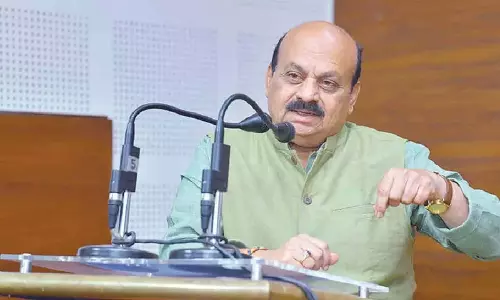 Karnataka: राज्य सरकार तुष्टीकरण की राजनीति में लिप्त Karnataka: राज्य सरकार तुष्टीकरण की राजनीति में लिप्त
