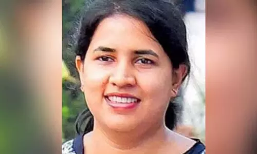 केरल के सीएम की बेटी वीना से रिश्वत मामले में पूछताछ, यूडीएफ और भाजपा में आरोप-प्रत्यारोप केरल के सीएम की बेटी वीना से रिश्वत मामले में पूछताछ, यूडीएफ और भाजपा में आरोप-प्रत्यारोप