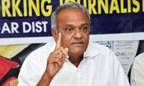 CPI leader Narayan ने प्रोफेसर साईबाबा की मौत की जांच की मांग की CPI leader Narayan ने प्रोफेसर साईबाबा की मौत की जांच की मांग की