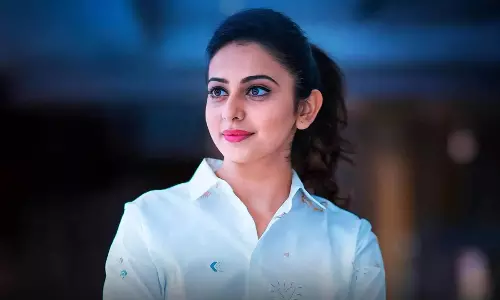 Rakul Preet Singh को बिना बताए प्रभास की फिल्म से बाहर कर दिया