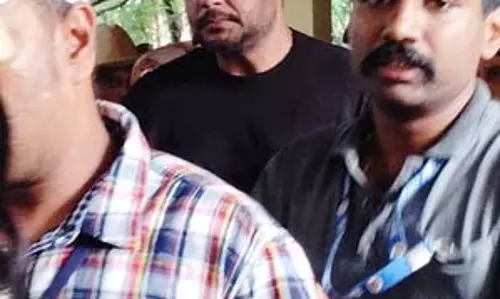 Fan murder case: बेंगलुरु की अदालत दर्शन की जमानत याचिका पर फैसला सुनाएगी