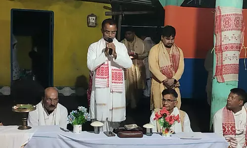 Assam : उत्तरी लखीमपुर शहर में महापुरुष श्रीमंत शंकरदेव की 576वीं अविर्भाव तिथि मनाई गई Assam : उत्तरी लखीमपुर शहर में महापुरुष श्रीमंत शंकरदेव की 576वीं अविर्भाव तिथि मनाई गई