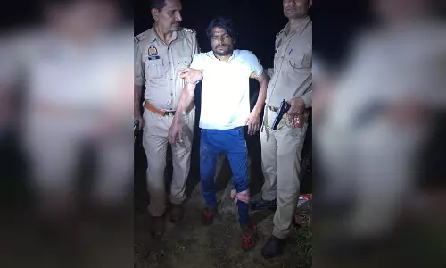 गोकश और जिला बदर बदमाश को मुठभेड़ में लगी गोली, हथियार बरामद