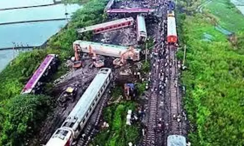 Kavaraipettai: रेल दुर्घटना के बाद ट्रेन सेवाएं बहाल