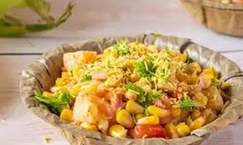 Breakfast Recipe: झटपट बनाएं  टेस्टी और हेल्दी कॉर्न चाट