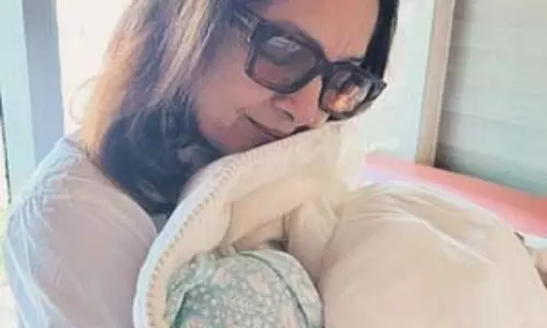 नानी नीना गुप्ता ने बेटी की बेटी संग साझा की तस्वीर