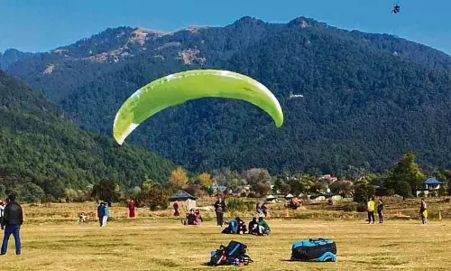 Himachal: प्री-पैराग्लाइडिंग विश्व कप चैंपियनशिप की मेजबानी के लिए तैयार Himachal: प्री-पैराग्लाइडिंग विश्व कप चैंपियनशिप की मेजबानी के लिए तैयार