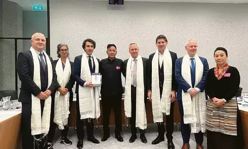 Himachal: तिब्बती निकाय के अध्यक्ष ने यूरोप यात्रा पर समर्थकों से मुलाकात की Himachal: तिब्बती निकाय के अध्यक्ष ने यूरोप यात्रा पर समर्थकों से मुलाकात की