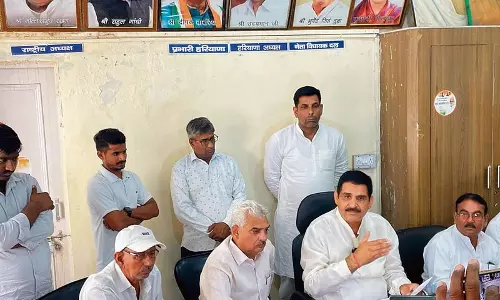 Haryana : कांग्रेस के नलवा उम्मीदवार ने आरोप लगाया कि ईवीएम बदलने से हार हुई