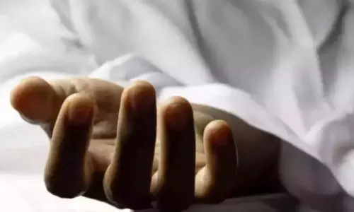 Nalgonda: फ्लोराइड कार्यकर्ता के पिता का निधन