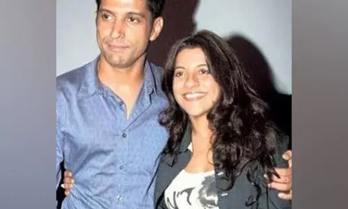 बहन जोया के जन्मदिन पर Farhan Akhtar की प्यारी शुभकामनाएँ देखें