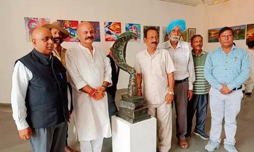 Jammu कला केंद्र में तीन दिवसीय अंतर्राष्ट्रीय कला प्रदर्शनी का उद्घाटन