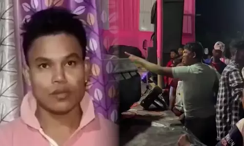 Assam : टिंगकांग में सांस्कृतिक कार्यक्रम के दौरान युवा कलाकार को असमिया गीत गाने से रोका