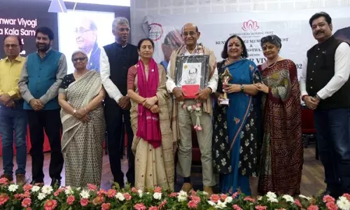 Jammu: प्रोफेसर ललित मगोत्रा को मिला कुँवर वियोगी साहित्य कला सम्मान Jammu: प्रोफेसर ललित मगोत्रा को मिला कुँवर वियोगी साहित्य कला सम्मान