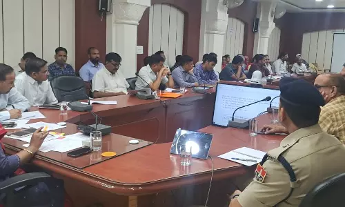 Bikaner: रात 8 बजे के बाद किसी स्थिति में खुली नहीं रहें शराब की दुकानें साप्ताहिक समीक्षा बैठक