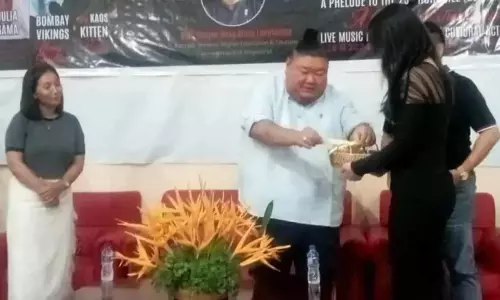 Nagaland : एलाँग ने हॉर्नबिल फेस्टिवल के लिए टिकट लॉन्च किए Nagaland : एलाँग ने हॉर्नबिल फेस्टिवल के लिए टिकट लॉन्च किए