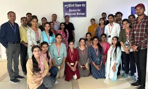 CUJ में आणविक जीवविज्ञान केंद्र ने मासिक दीवार पत्रिका शुरू की CUJ में आणविक जीवविज्ञान केंद्र ने मासिक दीवार पत्रिका शुरू की