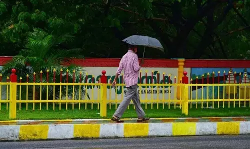 KERALA : पूर्वोत्तर मानसून 3 दिन में केरल पहुंचेगा, आज 6 जिलों में येलो अलर्ट KERALA : पूर्वोत्तर मानसून 3 दिन में केरल पहुंचेगा, आज 6 जिलों में येलो अलर्ट