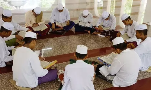 Kerala मुस्लिम समुदाय और राजनीतिक नेताओं ने मदरसों पर बाल अधिकार पैनल के आदेश