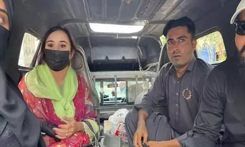 सिंधी राष्ट्रवादियों ने Pakistani पुलिस की बर्बरता की निंदा की, अंतर्राष्ट्रीय हस्तक्षेप की मांग की सिंधी राष्ट्रवादियों ने Pakistani पुलिस की बर्बरता की निंदा की, अंतर्राष्ट्रीय हस्तक्षेप की मांग की