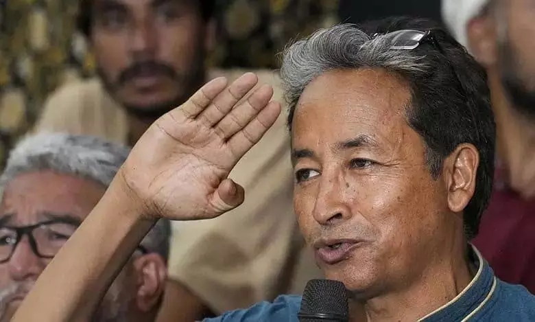 उम्मीद कि J&K में एलजी और सरकार दिल्ली के विपरीत सामंजस्य से काम करेंगे: Sonam Wangchuk