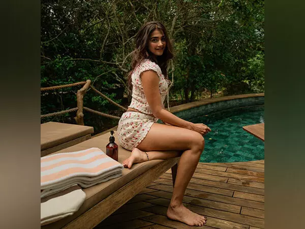 Pooja Hegde ने जन्मदिन के जश्न की झलक साझा की