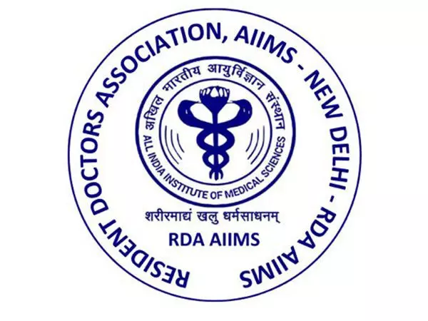 AIIMS के रेजिडेंट डॉक्टरों ने पश्चिम बंगाल के डॉक्टरों की भूख हड़ताल जारी रहने पर राष्ट्रपति से हस्तक्षेप करने का आग्रह किया