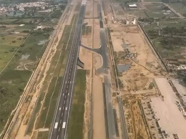 Noida Airport ने नेविगेशन सिस्टम के परीक्षण के लिए कैलिब्रेशन उड़ान को सफलतापूर्वक पूरा किया