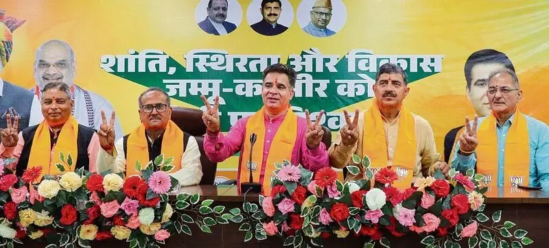 BJP ने नवनिर्वाचित विधायकों को सम्मानित किया