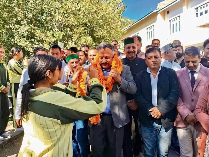 Himachal: शिक्षा मंत्री ने निजी संस्थानों से राष्ट्रीय मूल्यांकन सर्वेक्षण में भाग लेने का आग्रह किया