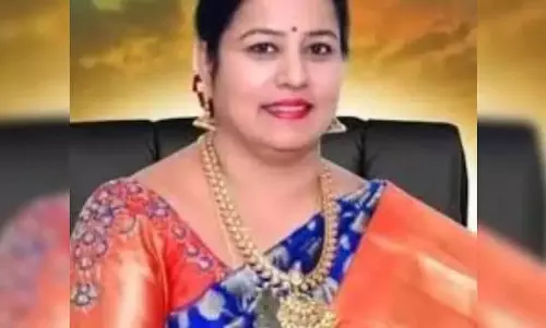 SC ने भवानी रेवन्ना की जमानत रद्द करने की कर्नाटक SIT की याचिका पर सुनवाई स्थगित की SC ने भवानी रेवन्ना की जमानत रद्द करने की कर्नाटक SIT की याचिका पर सुनवाई स्थगित की