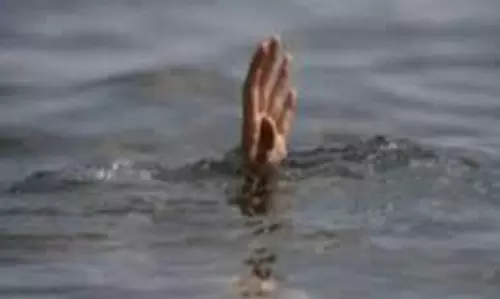 Uttarakhand: बीकॉम की छात्रा ने घर पर सुसाइड नोट छोड़ गंग नहर में लगाई छलांग Uttarakhand: बीकॉम की छात्रा ने घर पर सुसाइड नोट छोड़ गंग नहर में लगाई छलांग