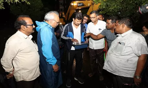उपमुख्यमंत्री ने Chennai में भारी बारिश के बीच झील के किनारों और नहरों का निरीक्षण किया