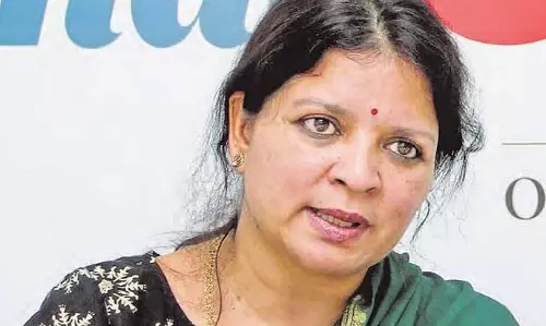 तेलंगाना में कैडर आवंटन को लेकर पांच IAS अधिकारियों ने कैट का दरवाजा खटखटाया तेलंगाना में कैडर आवंटन को लेकर पांच IAS अधिकारियों ने कैट का दरवाजा खटखटाया
