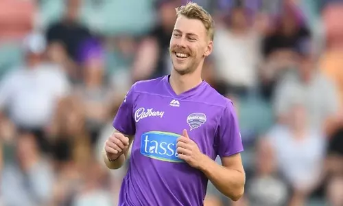 Riley Meredith 2025 में समरसेट में वापसी करने के लिए तैयार