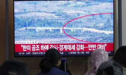 North Korea द्वारा अंतर-कोरियाई सड़कों के कुछ हिस्सों को उड़ाए जाने से तनाव बढ़ा
