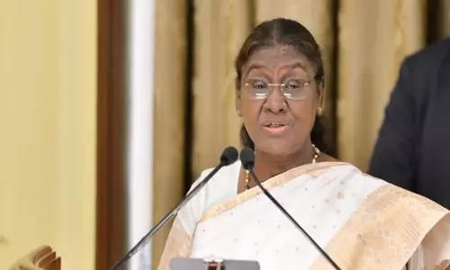 Odisha: राष्ट्रपति द्रौपदी मुर्मू मयूरभंज में प्रमुख रेलवे परियोजनाओं का शुभारंभ करेंगी Odisha: राष्ट्रपति द्रौपदी मुर्मू मयूरभंज में प्रमुख रेलवे परियोजनाओं का शुभारंभ करेंगी