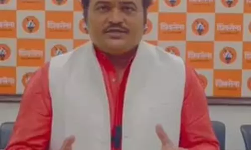 शिवसेना यूबीटी ने चुनाव आयोग की प्रेस कॉन्फ्रेंस पर उठाए सवाल