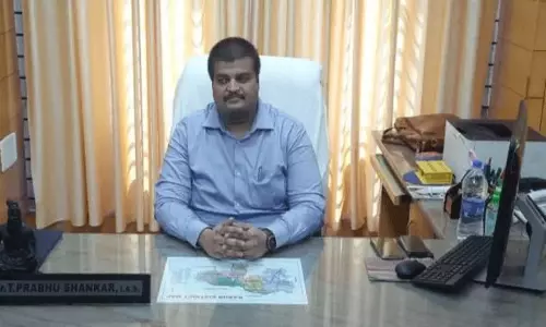 Tiruvallur: उच्च जोखिम वाले क्षेत्रों में एहतियाती उपायों के साथ भारी बारिश की तैयारी Tiruvallur: उच्च जोखिम वाले क्षेत्रों में एहतियाती उपायों के साथ भारी बारिश की तैयारी