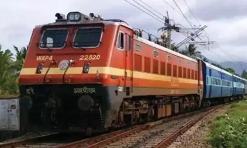 SCR ने ट्रेन परिचालन की सुरक्षा पर समीक्षा बैठक की SCR ने ट्रेन परिचालन की सुरक्षा पर समीक्षा बैठक की