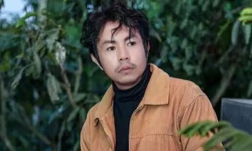 Manipur Actor: जिगरा निर्माताओं पर गैर-पेशेवर व्यवहार का आरोप लगाया Manipur Actor: जिगरा निर्माताओं पर गैर-पेशेवर व्यवहार का आरोप लगाया