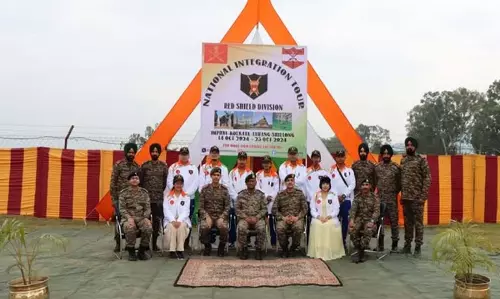 Indian Army ने मणिपुर में राष्ट्रीय एकता यात्रा को हरी झंडी दिखाई