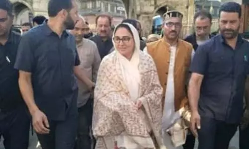 Dr. Andrabi ने दस्तगीर साहिब दरगाह पर उर्स प्रबंधों की समीक्षा की
