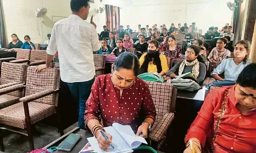 Himachal: जीवन कौशल विकास पर तीन दिवसीय कार्यशाला संपन्न Himachal: जीवन कौशल विकास पर तीन दिवसीय कार्यशाला संपन्न