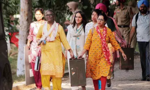 Panchayat: जिले में आज 12,37,341 मतदाता अपने मताधिकार का प्रयोग करेंगे Panchayat: जिले में आज 12,37,341 मतदाता अपने मताधिकार का प्रयोग करेंगे